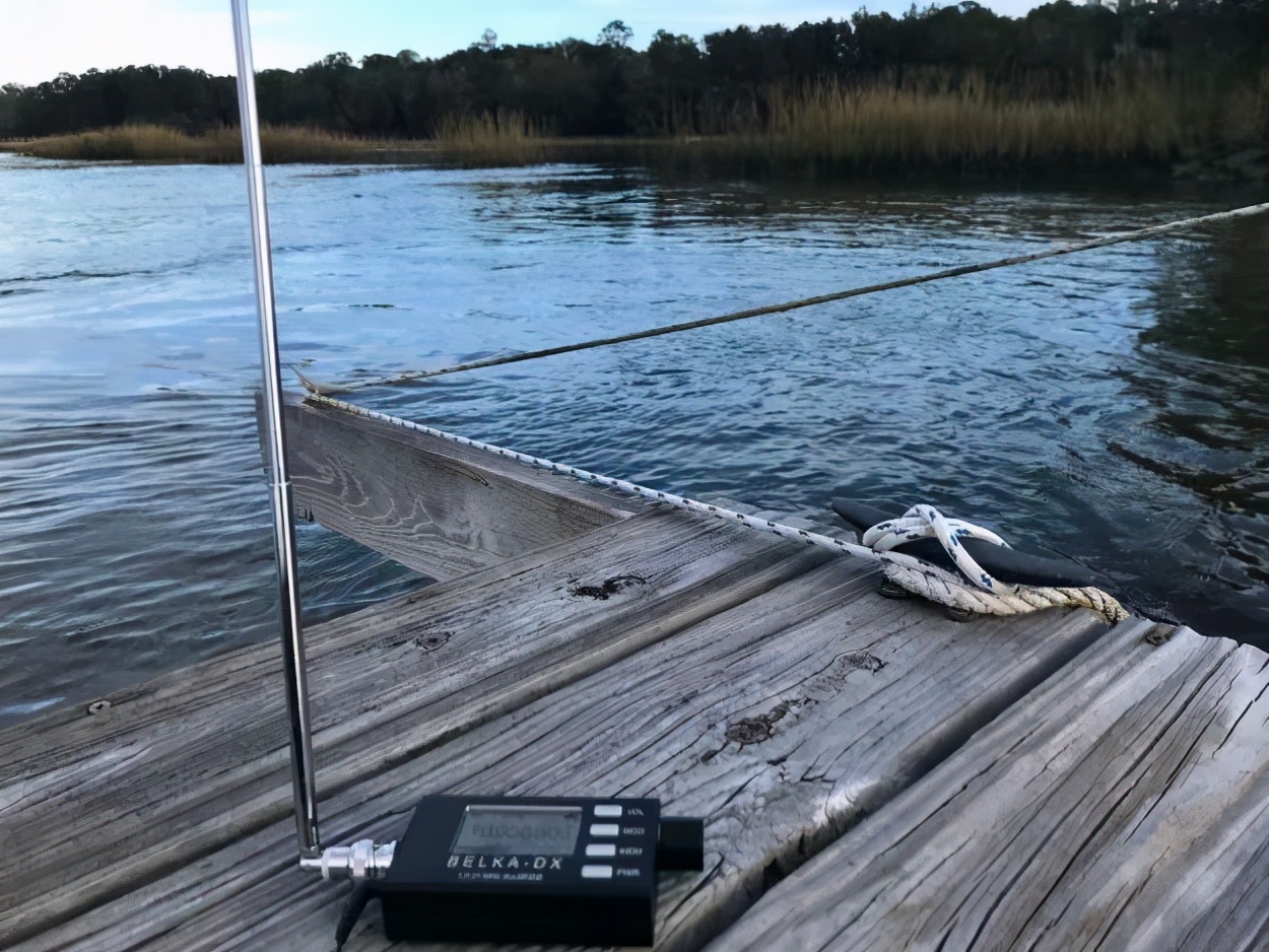 使用超便携俄罗斯产Belka-DX接收器进行码头远程接收测试