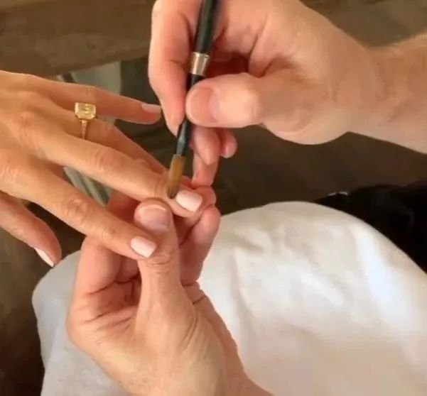 贝克汉姆和贝嫂相爱原因,贝克汉姆贝嫂身家