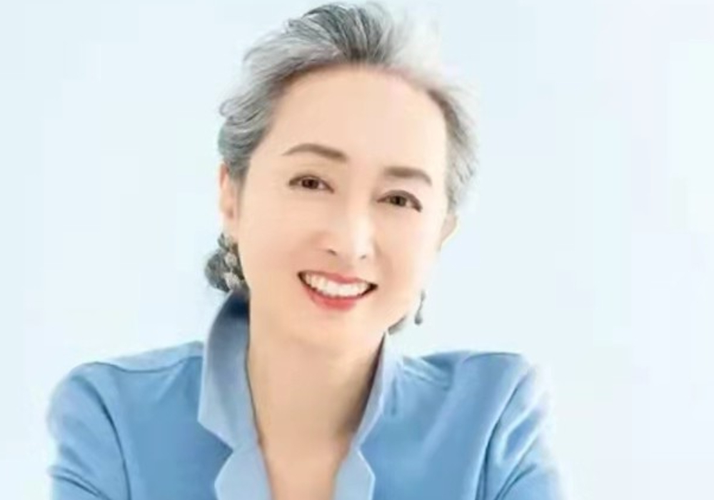 白发越来越多吃什么可以改善,白发越来越多有什么好办法