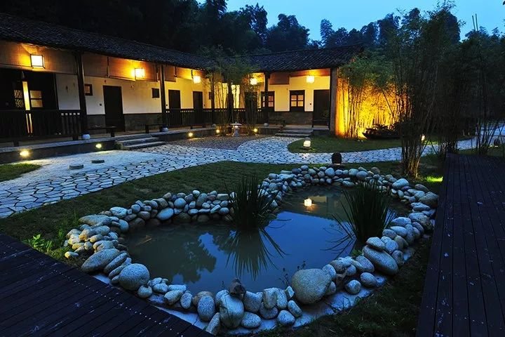 中国十大温泉城市,中国特别有名的十大温泉馆