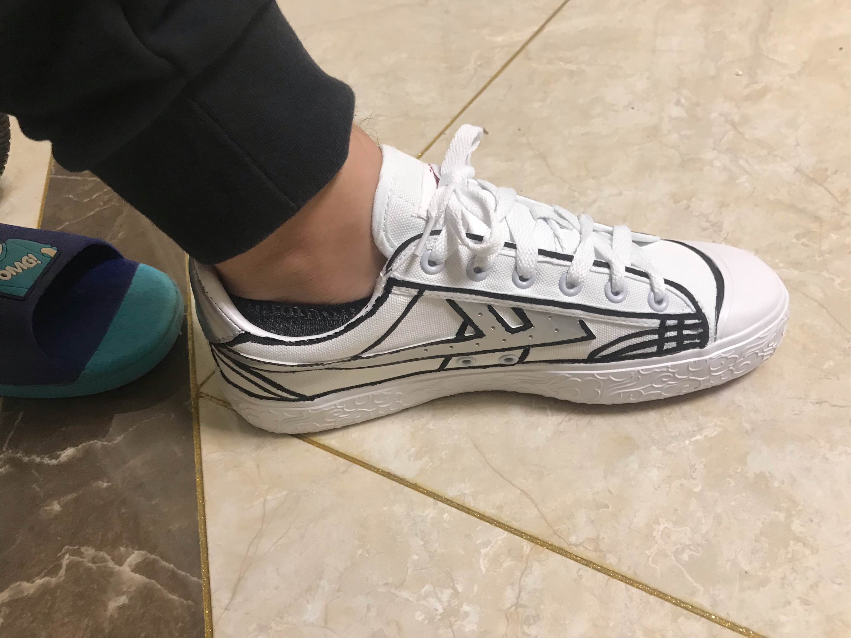 回力男鞋手绘,回力二次元手绘鞋