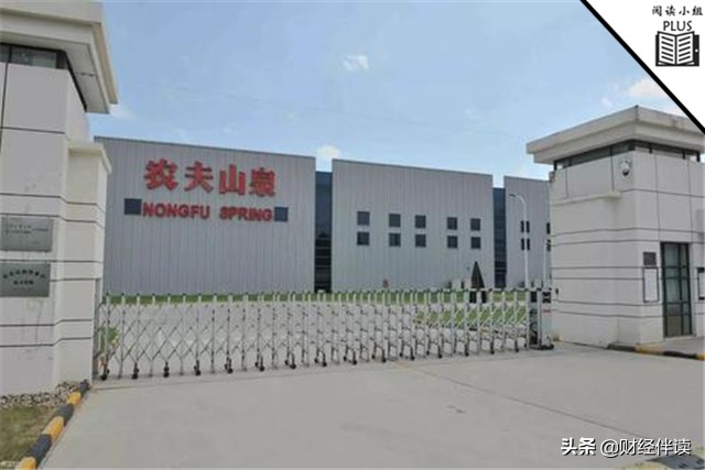 地产首富财大气粗，为做瓶装水花60亿打广告，最终却以亏40亿告终