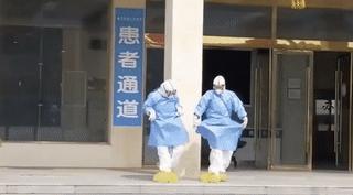 最新战疫感悟,战疫的50个瞬间