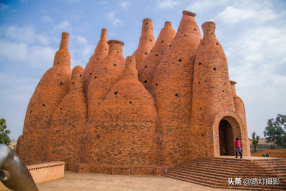 云南西双版纳周边适合养老的地方,云南适合旅居养老的几个悠闲小城