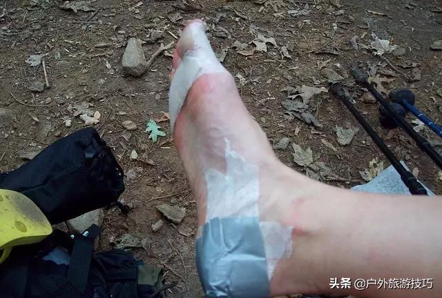徒步登山危险性,高帮登山鞋户外徒步