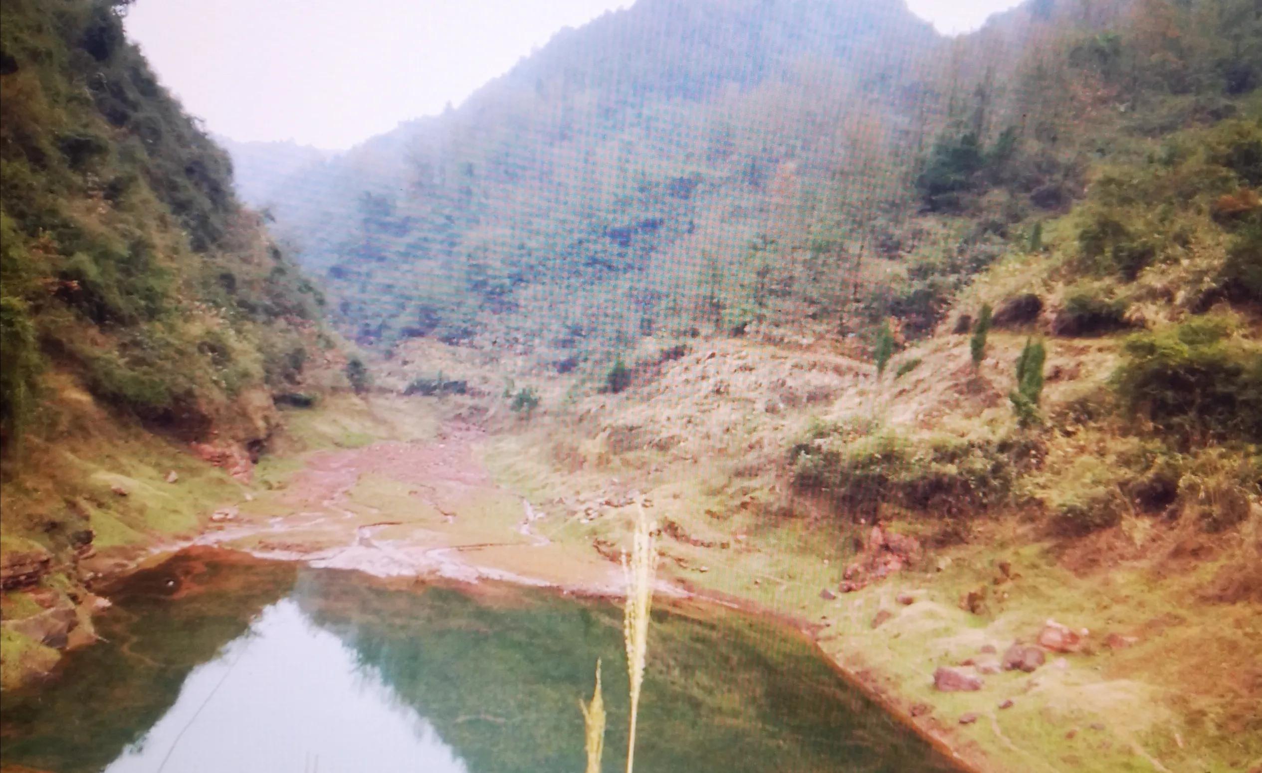 深切怀念敬爱的祖父祖母,看望我的祖母