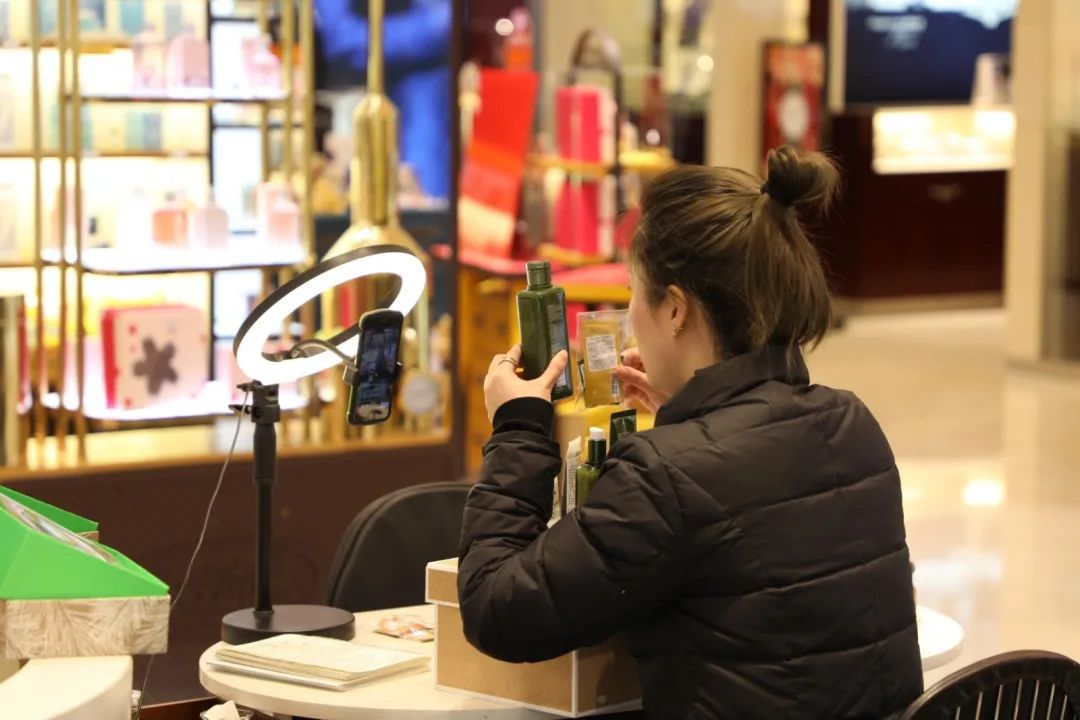 微商赚钱的时代已经过去,微商生意火爆吗