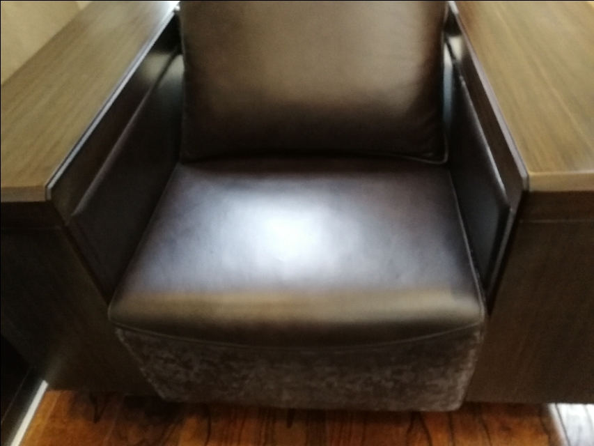 牛皮沙发掉皮怎么处理,沙发掉皮怎么办妙招