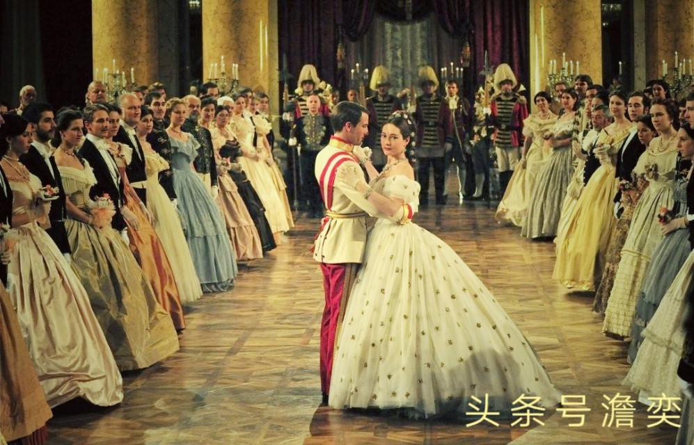 风华绝代的茜茜公主，童话般的爱情最终却以噩梦般的悲剧结尾