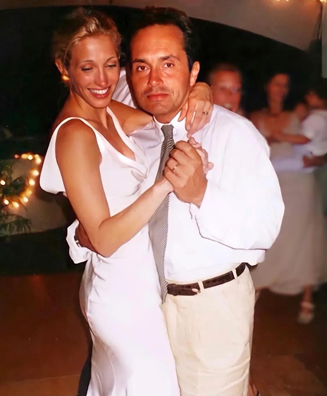 小肯尼迪老婆卡罗琳身高,小肯尼迪夫人卡罗琳穿搭