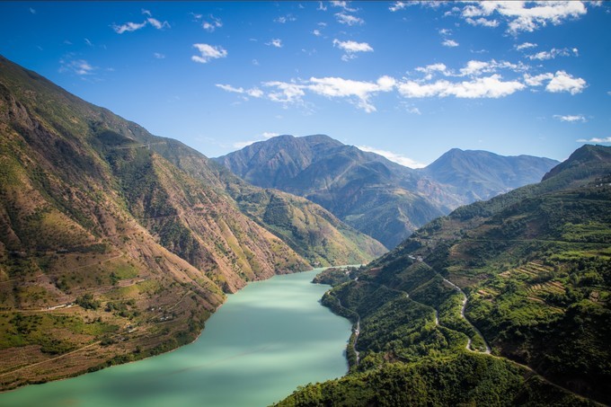 消失的地平线上的“香巴拉”和“女儿国”（二）