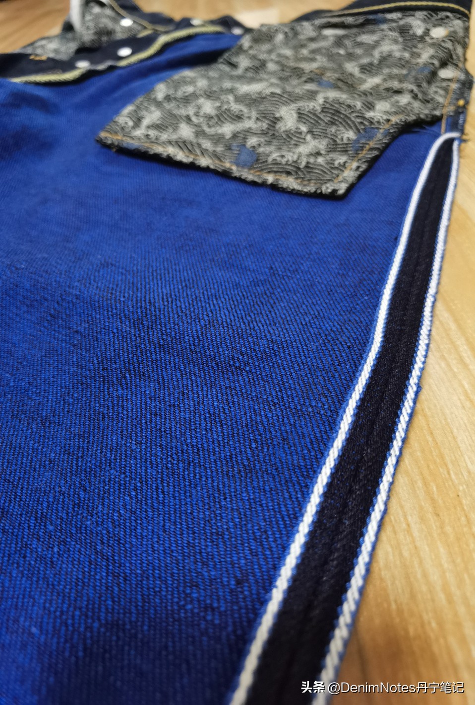 如何判断牛仔裤版型,如何判断牛仔裤是否合身