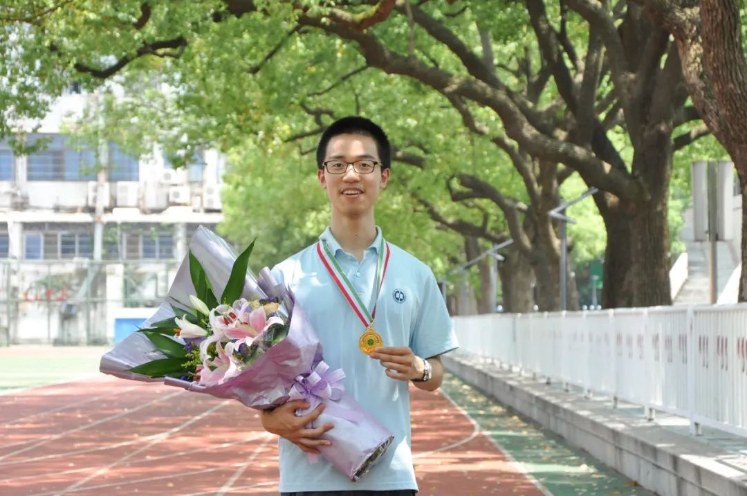 青年毛主席，榜首进一中！他曾就读的长沙市一中究竟有多牛？