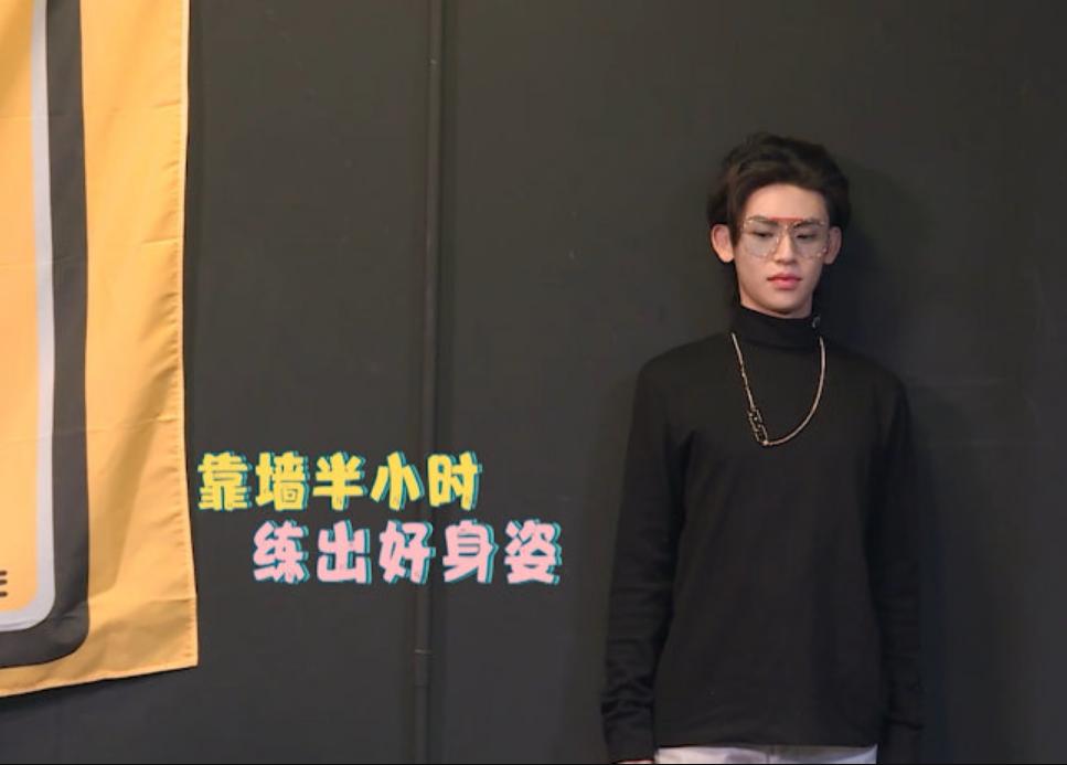 小鬼正骨治驼背,小鬼治驼背痛苦视频