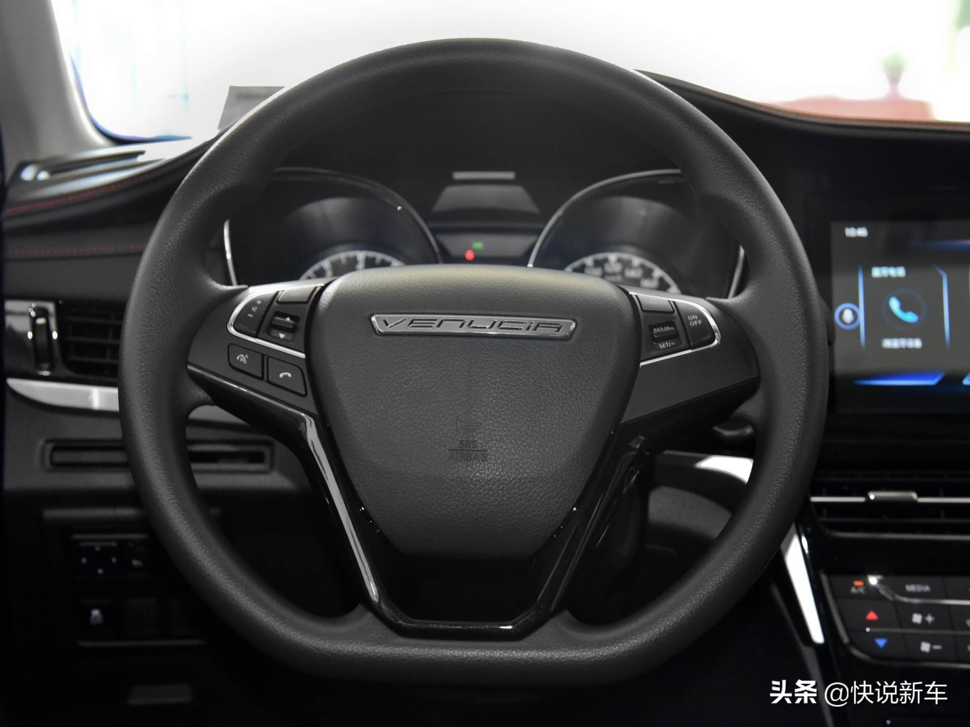 启辰t702019款手动经典版,10万性价比高空间大前脸大气轿车