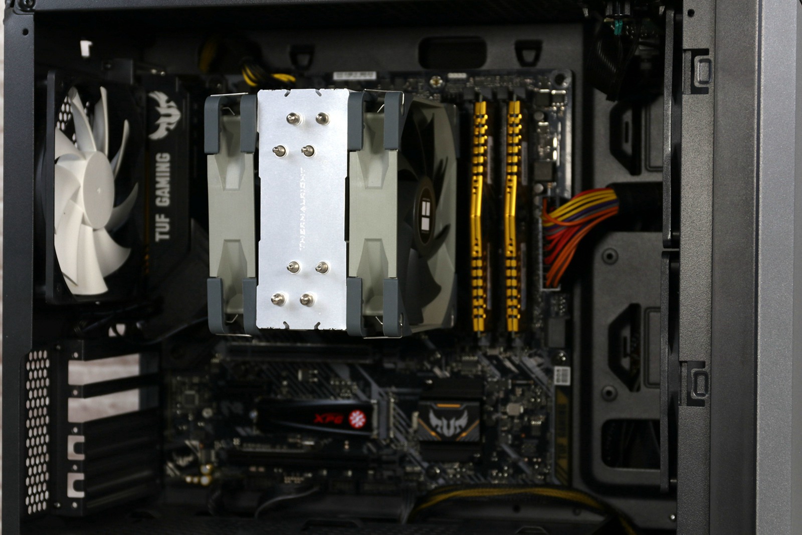 如何组装一台安静的主机,工作室主机经典配置