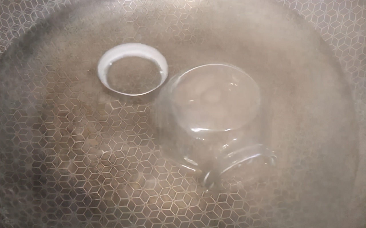 300克草莓用多少克糖制作草莓酱,草莓酱制作教程500克草莓加多少水