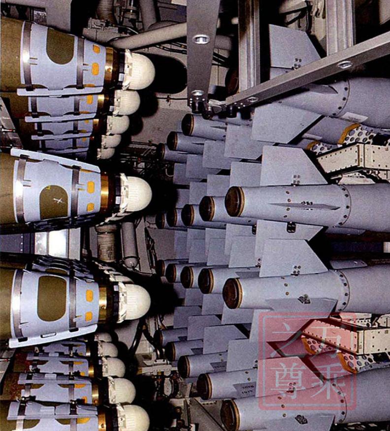 曾落后40年，曾被轰炸过，今天的中美空军制导*弹炸**装备水平对比