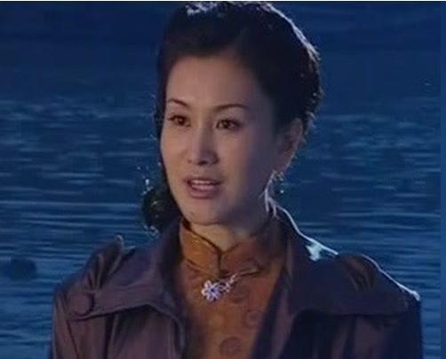 旧版一双绣花鞋电影,谍战剧一双绣花鞋片段