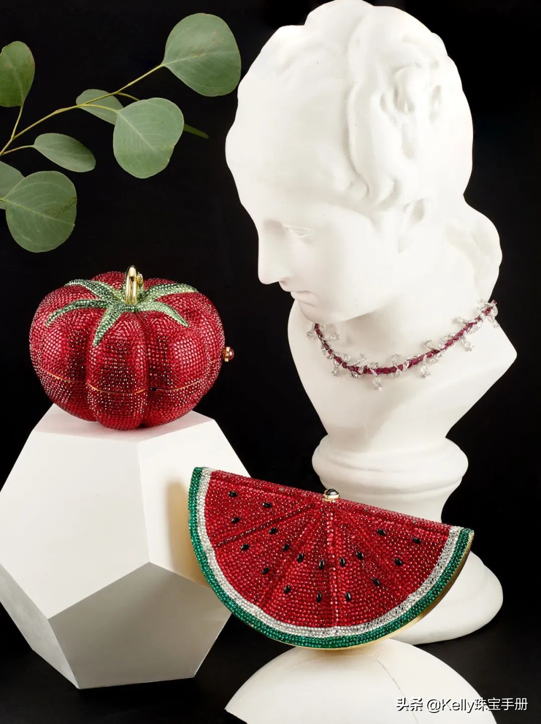 翡翠原来还能这样设计,近几年翡翠界的惊天巨作