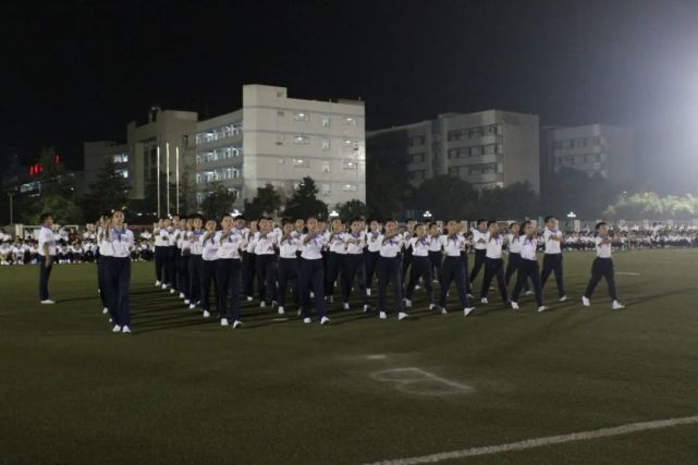 活力校园,活力青春缤纷校园