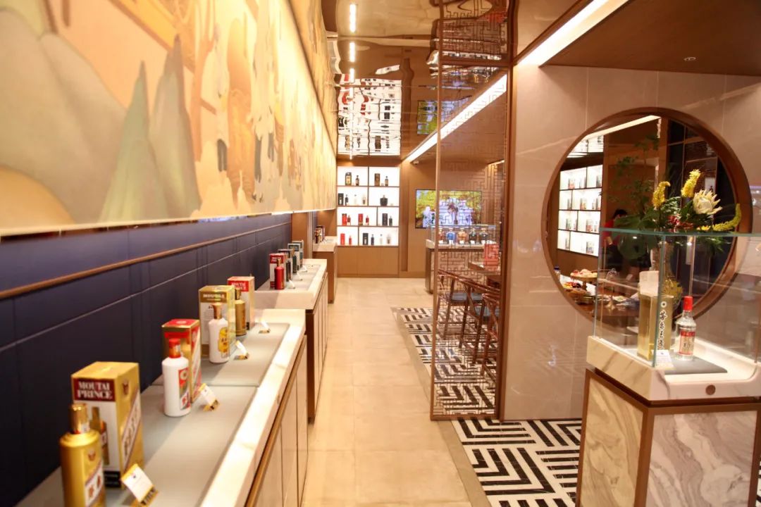 新零售、新形象：华南首家茅台酱香系列酒体验中心深圳开业