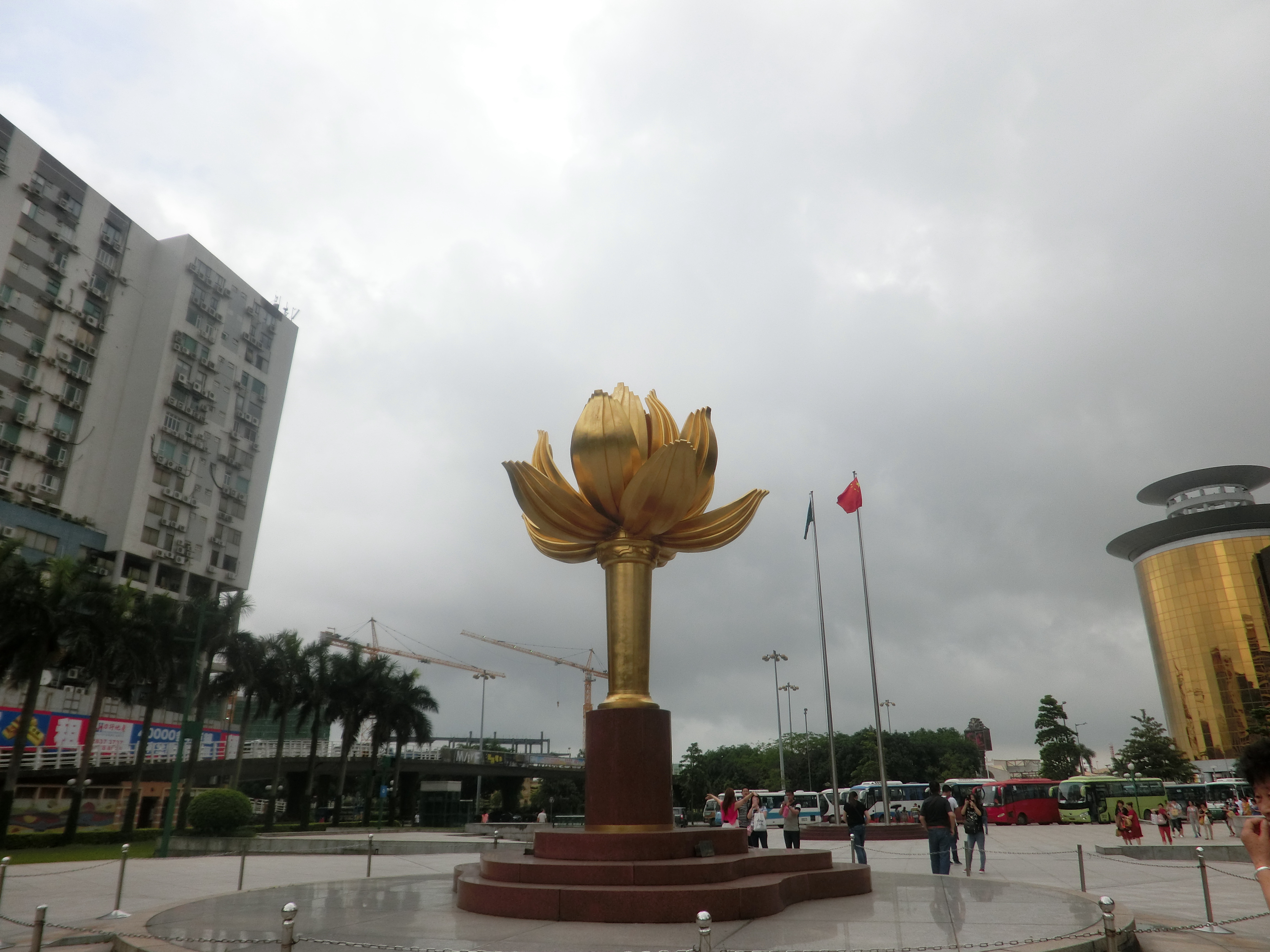 澳门一天自由行好还是跟团去好,花了80元跟旅游团去海花岛