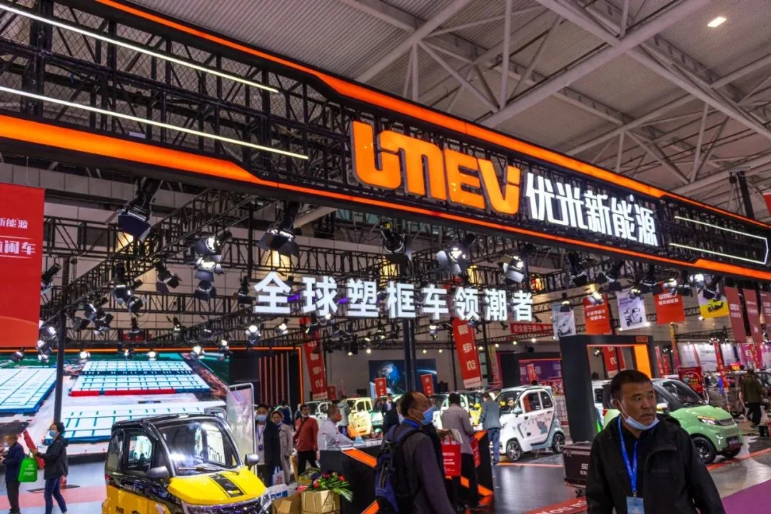 冬天接娃最好的代步车,全封闭三轮车最好买哪种