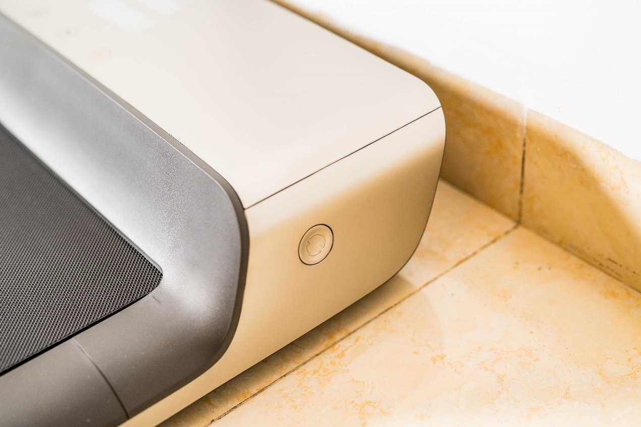 换了个新的居住环境，就买了目前较火的走步机玩玩