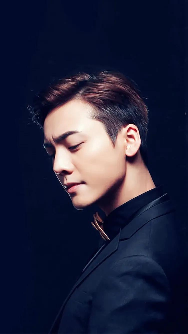 厚刘海和稀刘海哪个好看,厚刘海和八字刘海