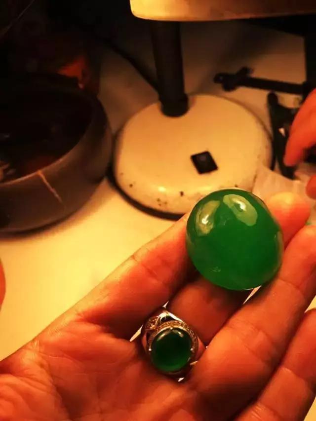 后江翡翠原石价格,几十块买的后江冰种翡翠原石