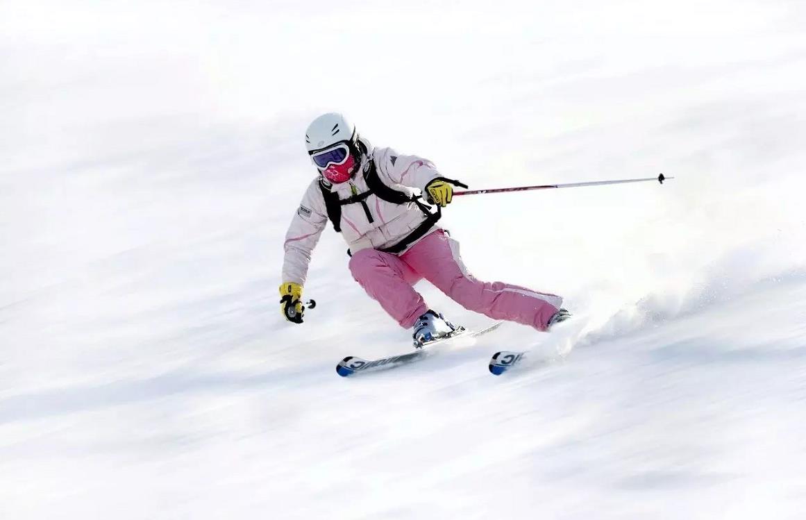 弓长岭滑雪场有小孩玩的吗,乌鲁木齐适合小孩玩的滑雪场