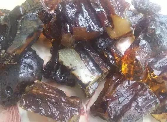 价值过亿的翡翠原石重达14.5吨,中国最大的翡翠原石几百吨