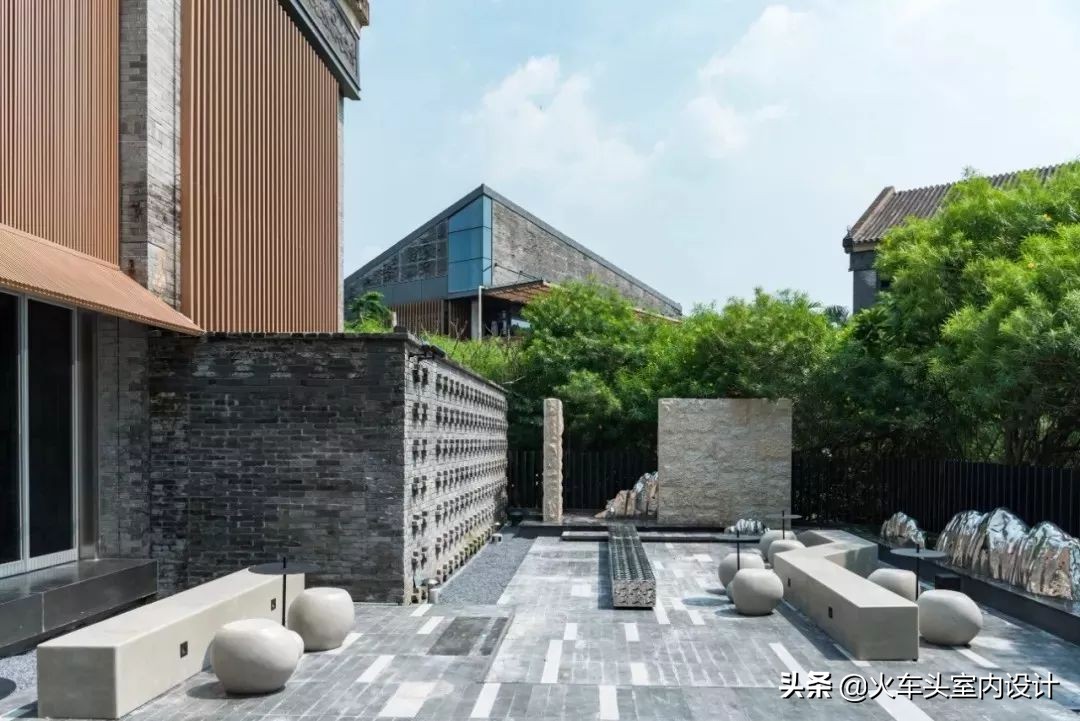 土、砖、石、木、竹、铝,这家茶饮店“设计公司”的身份要暴露啦