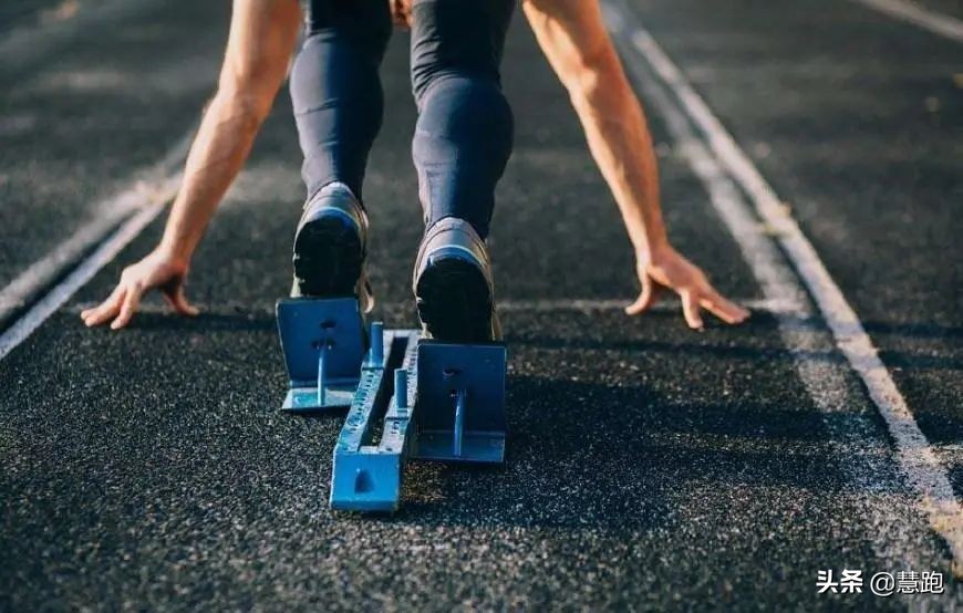 低足弓该怎么挑选跑鞋,如何挑选亚瑟士跑鞋