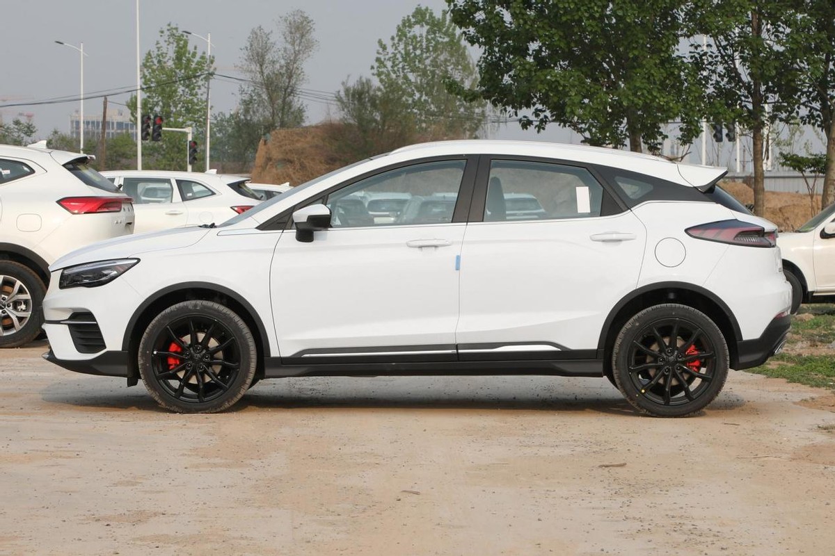 想要空间大10万元必买的suv车型,续航1000km8万左右纯电车suv推荐