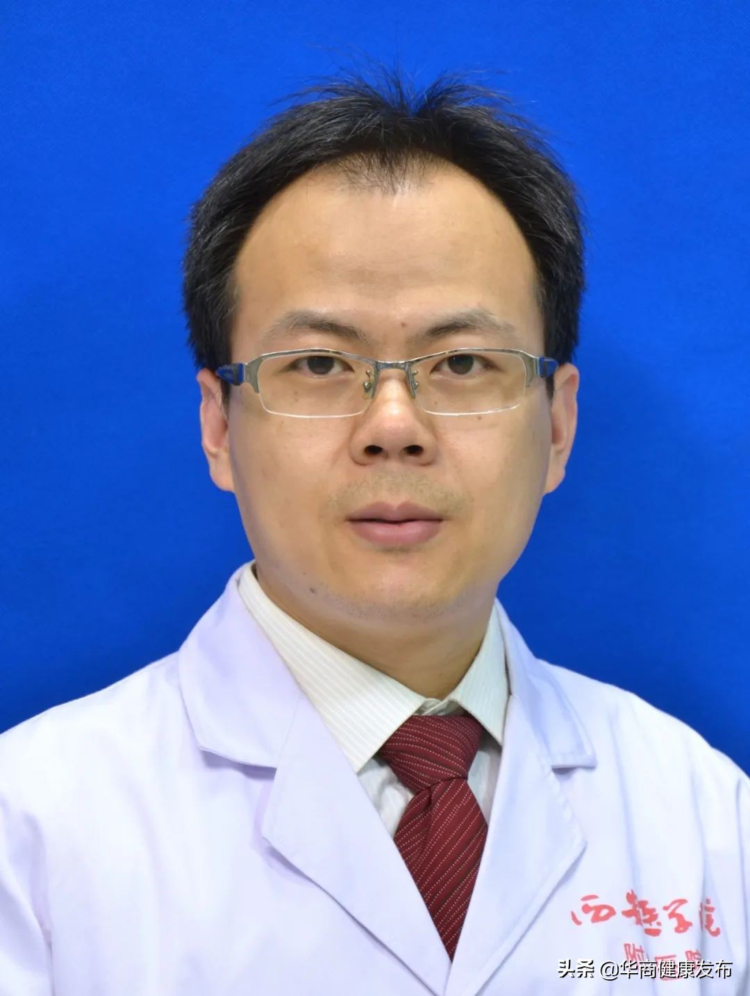 膝盖腘窝囊肿多大要手术,腘窝手术切口