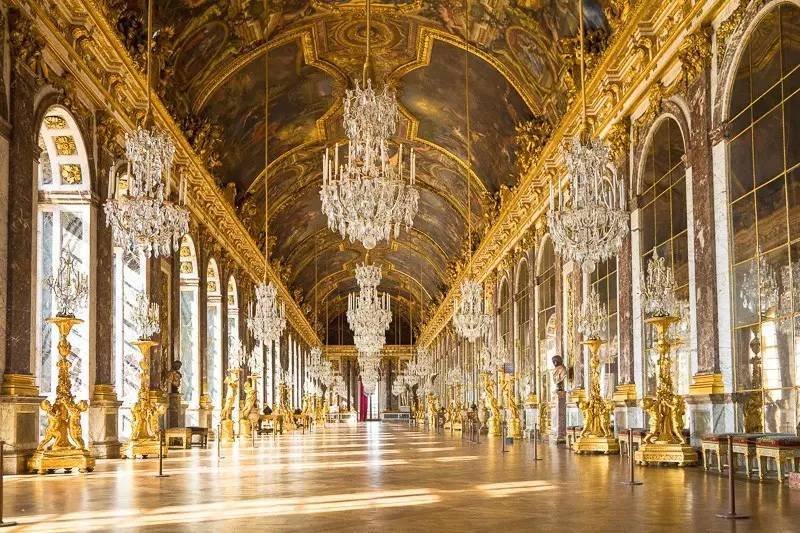 科普中世纪欧洲贵妇到底有多脏,中世纪贵族裙子有多少污垢