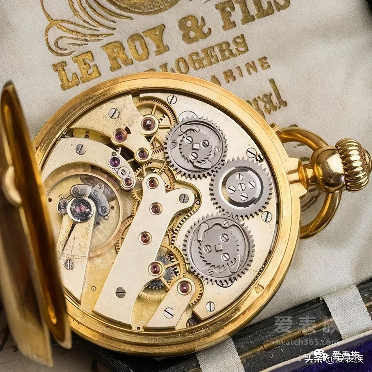 轻奢的钟表品牌,时尚轻奢现代钟表品牌