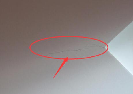 石膏线反复开裂怎么补救,石膏线开裂修复方法