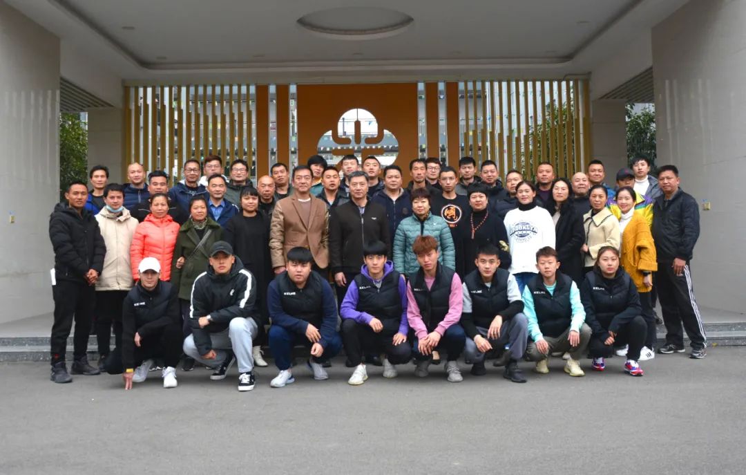 荣邀蔡向阳教授主讲《青少年校园足球教练员培训》圆满收官