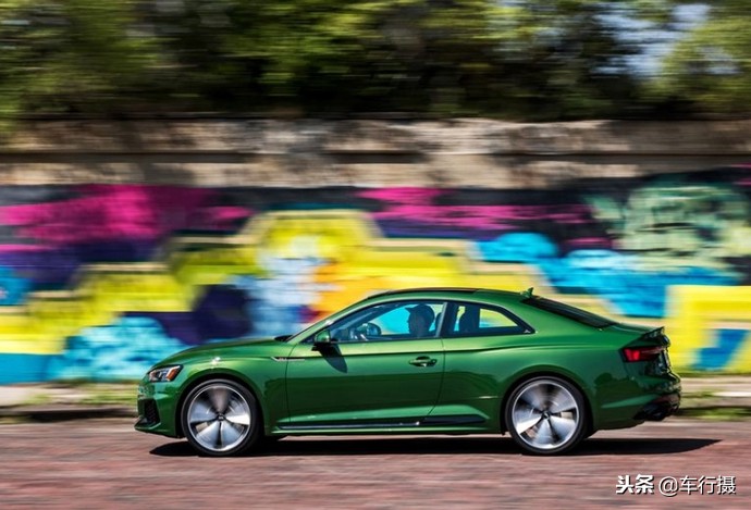 2018奥迪rs5coupe试驾,国内试驾2020款奥迪rs5sportback