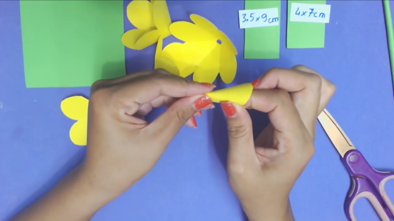 纸艺玫瑰花手工制作方法,纸艺网折最简单的玫瑰花