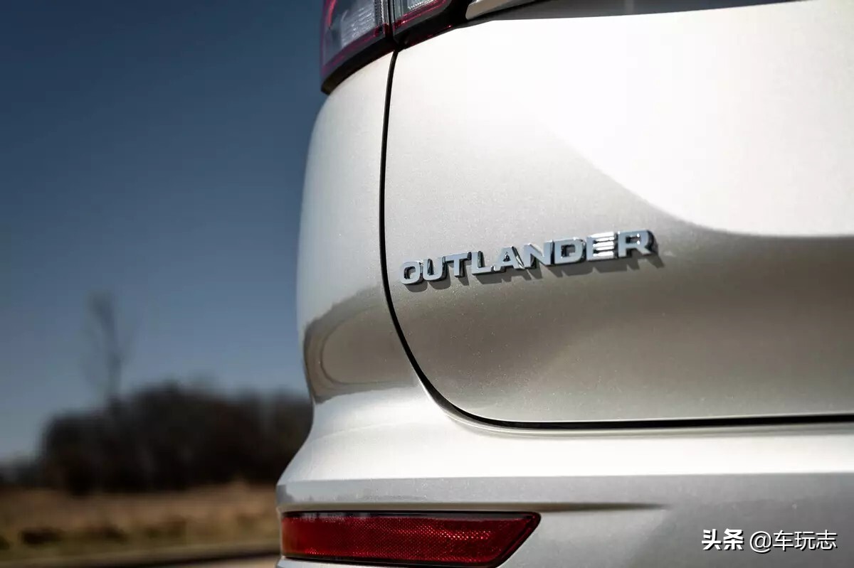 2021款三菱欧蓝德改款后,2020款三菱欧蓝德有哪些改变