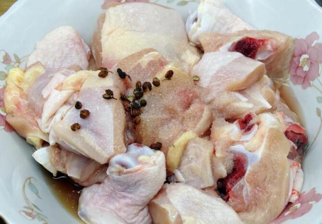 鸡肉炖完特别干柴还烂是怎么回事,鸡肉干柴怎么做才嫩