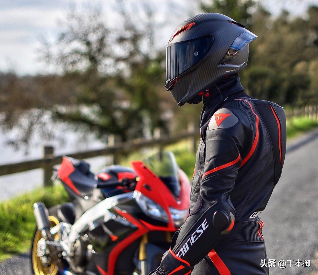 agv头盔pista冰蓝推荐,agv头盔pista彩虹一号