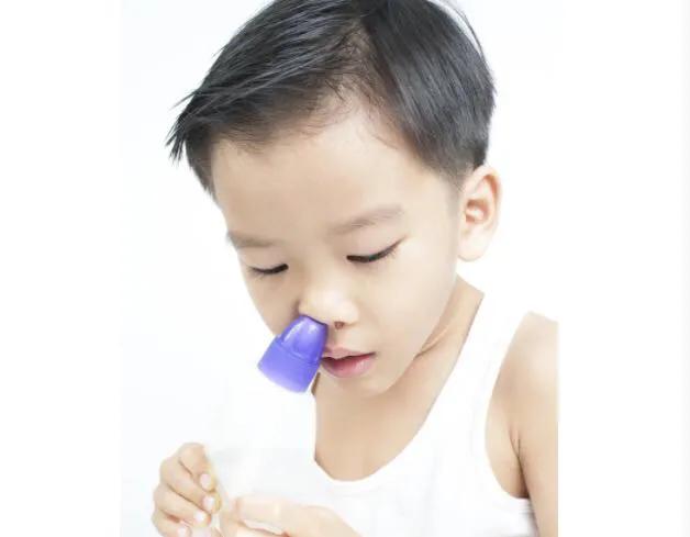 6岁小男孩有点流鼻涕要喂药吗,6岁儿童流鼻涕是鼻炎吗