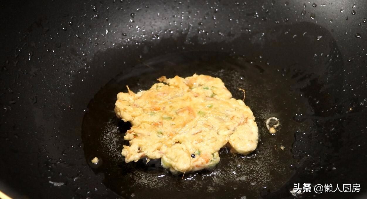 不加水煮的虾怎么做好吃,怎样做虾饼又脆又好吃