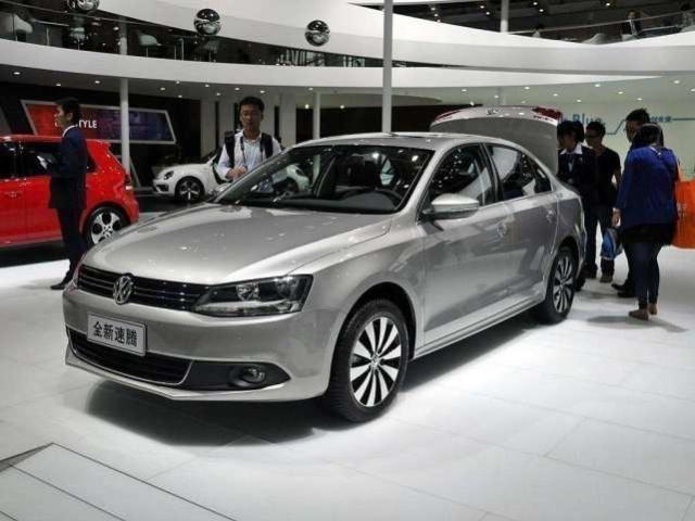 韩国“最美女车模”，身材黄金比例，堪比娱乐圈明星