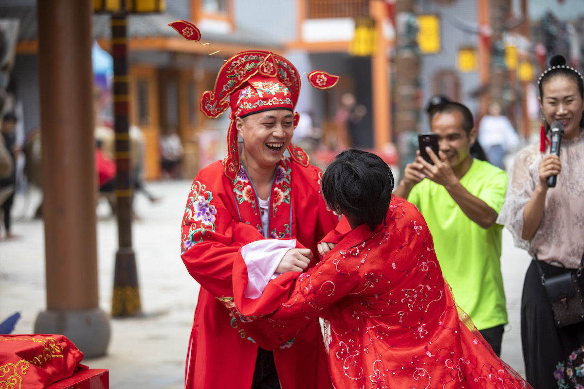 楠嗛┘宸℃父澶滄櫄,楠嗛┘宸℃父